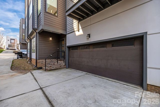 928 Westbrook Drive B, Charlotte, NC 28202