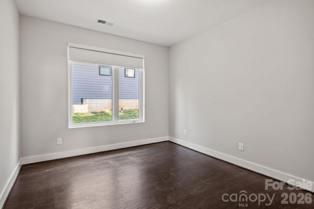 928 Westbrook Drive B, Charlotte, NC 28202