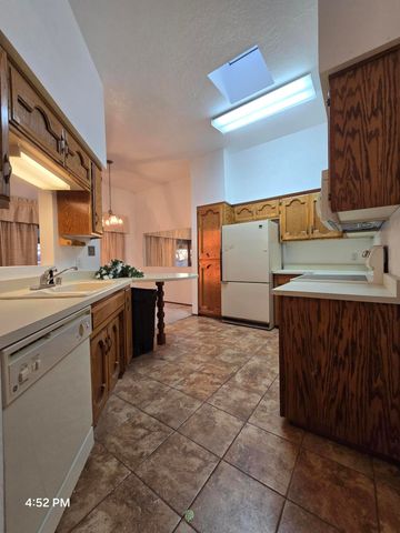 1221 La Charles Drive NE, Albuquerque, NM 87112