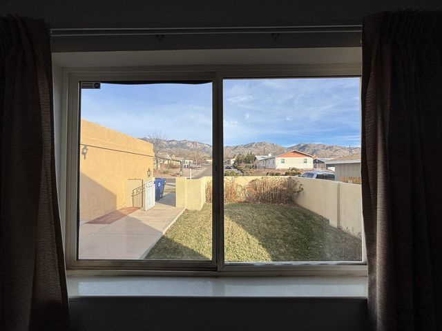 1221 La Charles Drive NE, Albuquerque, NM 87112