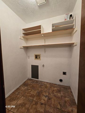 1221 La Charles Drive NE, Albuquerque, NM 87112