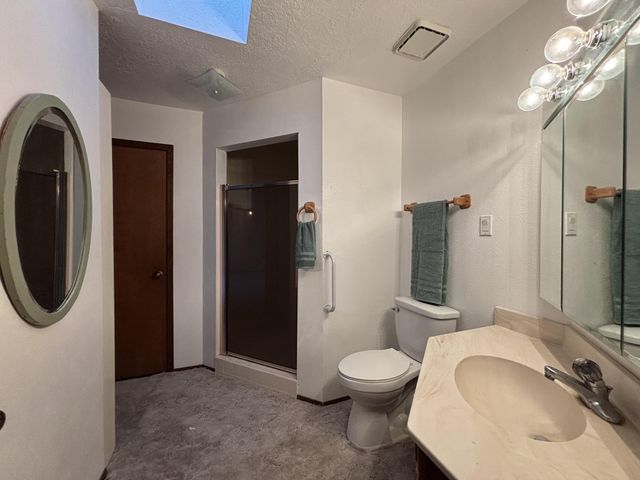 1221 La Charles Drive NE, Albuquerque, NM 87112