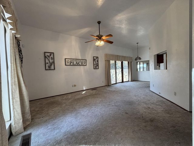 1221 La Charles Drive NE, Albuquerque, NM 87112