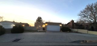 1221 La Charles Drive NE, Albuquerque, NM 87112