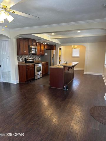 1105 Hickory Avenue, Panama City, FL 32401