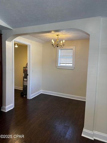 1105 Hickory Avenue, Panama City, FL 32401
