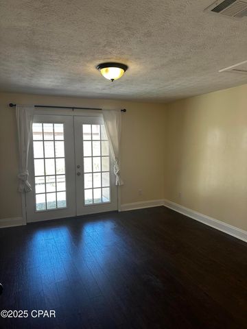 1105 Hickory Avenue, Panama City, FL 32401