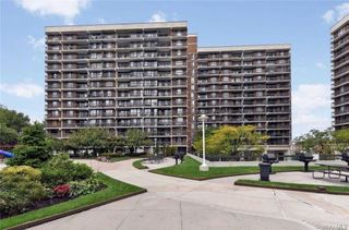 150-38 Union Turnpike 8L, Flushing, NY 11367