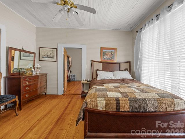 232 Blue Mountain Lane, Tryon, NC 28782