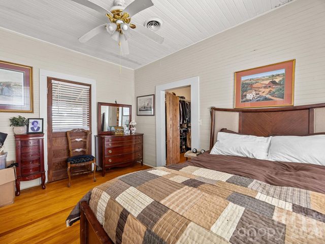 232 Blue Mountain Lane, Tryon, NC 28782