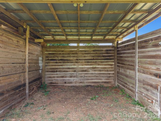 232 Blue Mountain Lane, Tryon, NC 28782