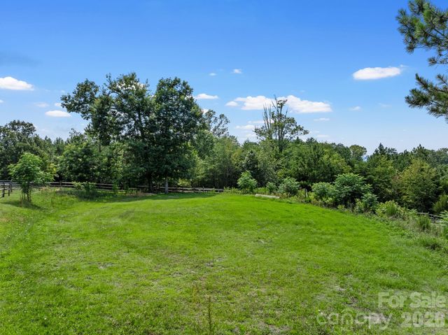 232 Blue Mountain Lane, Tryon, NC 28782
