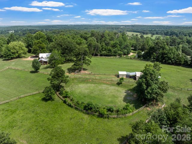 232 Blue Mountain Lane, Tryon, NC 28782