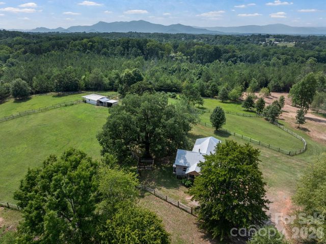 232 Blue Mountain Lane, Tryon, NC 28782