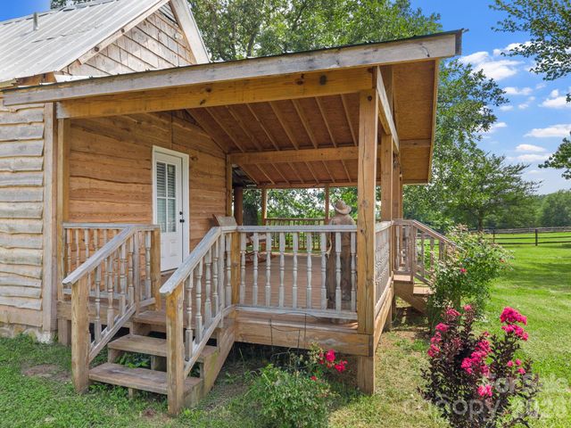 232 Blue Mountain Lane, Tryon, NC 28782