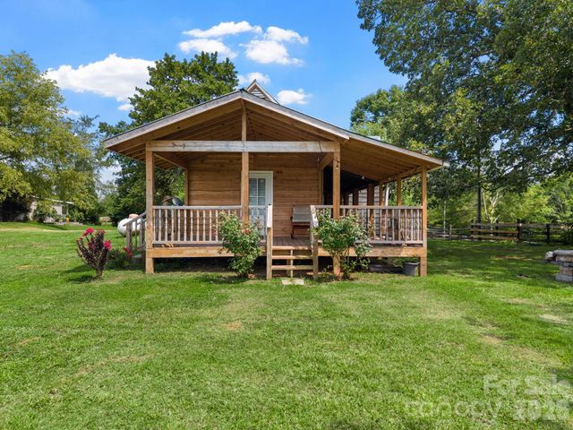 232 Blue Mountain Lane, Tryon, NC 28782