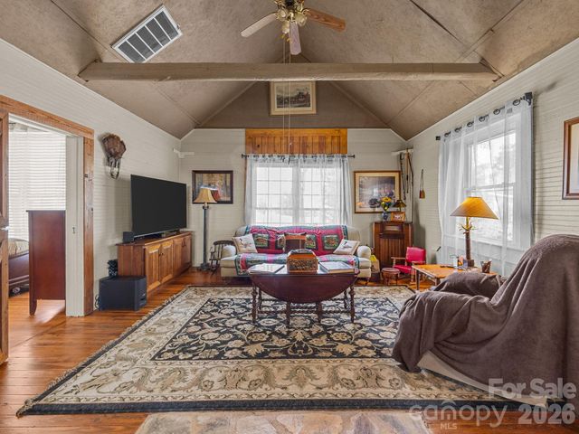 232 Blue Mountain Lane, Tryon, NC 28782