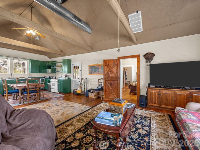 232 Blue Mountain Lane, Tryon, NC 28782
