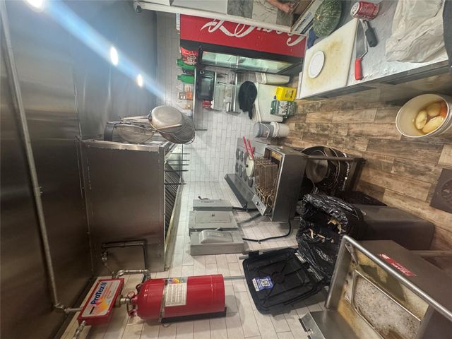 554 W 181st Street, New York (manhattan), NY 10033