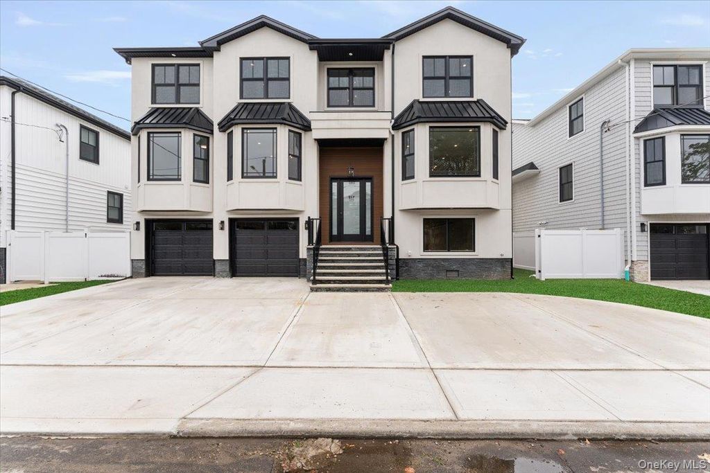 917 Greenfield Road, Woodmere, NY 11598