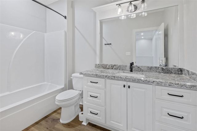 938 Northlake Court, Lake Charles, LA 70611