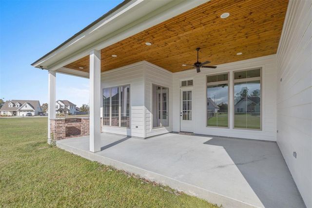 938 Northlake Court, Lake Charles, LA 70611