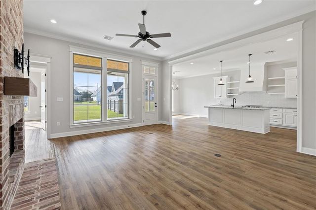 938 Northlake Court, Lake Charles, LA 70611