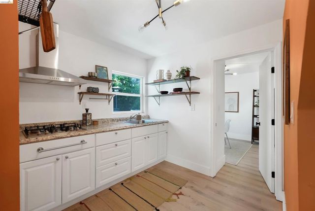 1816 39Th Ave, Oakland, CA 94601