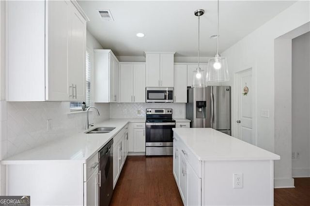 5825 Radford Loop, Fairburn, GA 30213