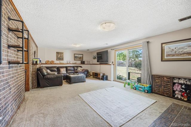 8623 W Warren Drive, Lakewood, CO 80227