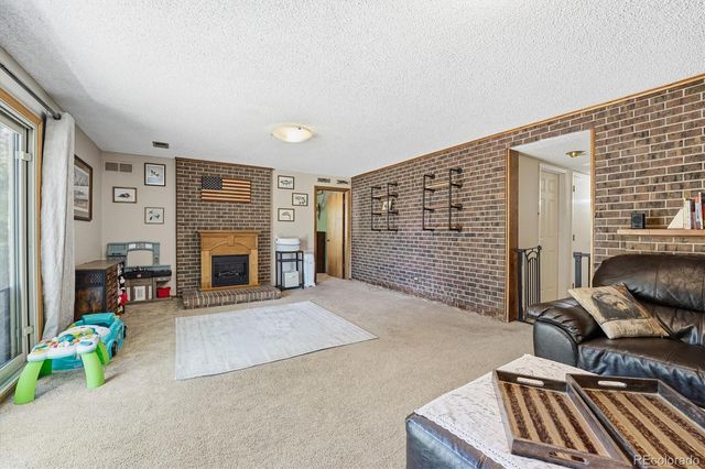8623 W Warren Drive, Lakewood, CO 80227