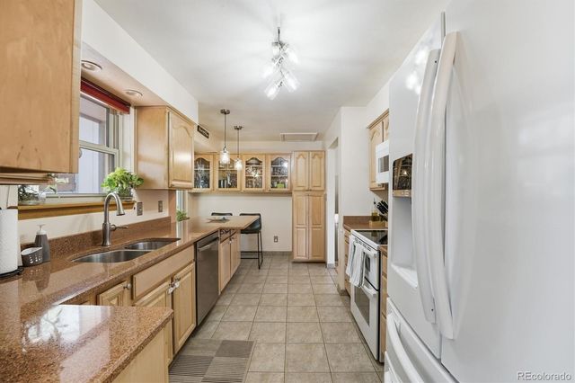 8623 W Warren Drive, Lakewood, CO 80227