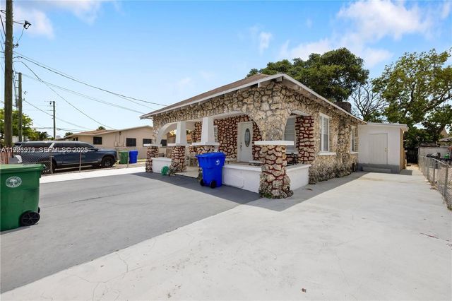 1922 NW 4th St A, Miami, FL 33125