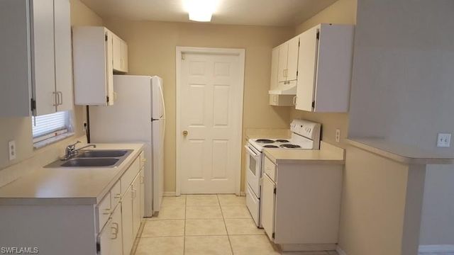 2651 Market ST, Fort Myers, FL 33916