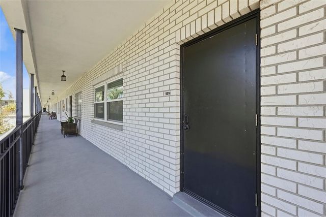 4050 4TH STREET N 229, St Petersburg, FL 33703