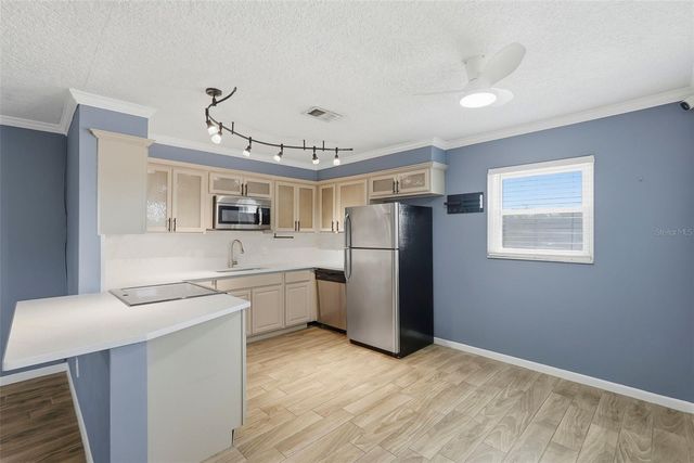 4050 4TH STREET N 229, St Petersburg, FL 33703