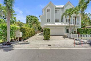 1112 NE 17th Way, Fort Lauderdale, FL 33304