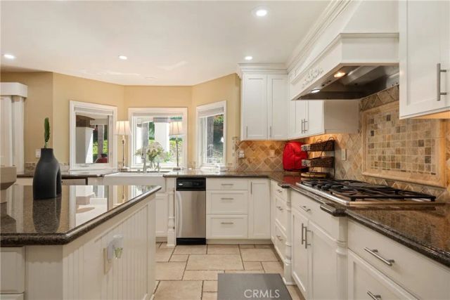 18998 Buckskin, Yorba Linda, CA 92886