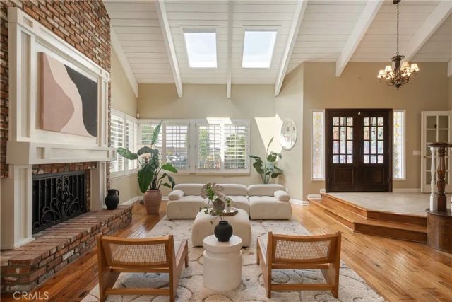 18998 Buckskin, Yorba Linda, CA 92886