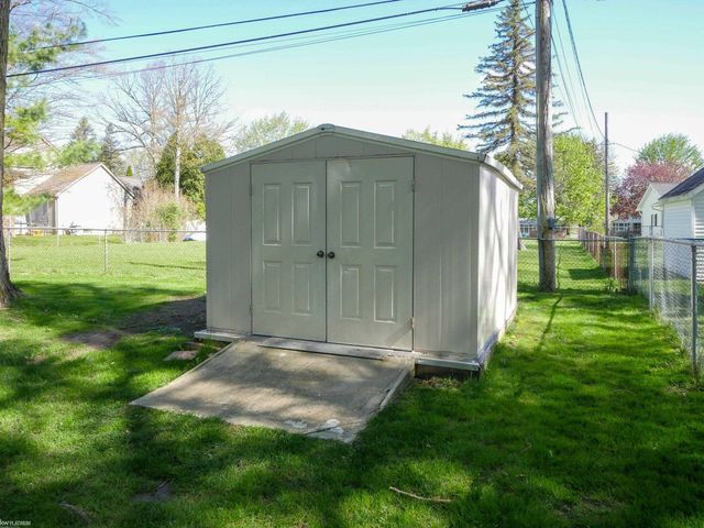 1950 Jackson Street, Saint Clair, MI 48079