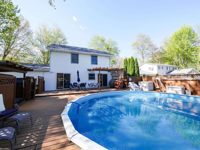 1950 Jackson Street, Saint Clair, MI 48079