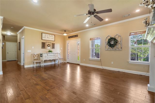 714 Clayton Road, Cave Springs, AR 72718
