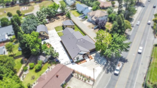 7680 Old Auburn Rd, Citrus Heights, CA 95610