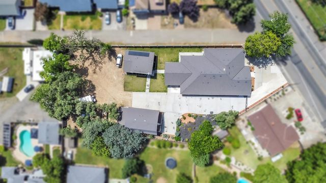 7680 Old Auburn Rd, Citrus Heights, CA 95610