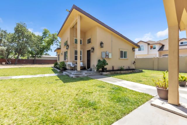 7680 Old Auburn Rd, Citrus Heights, CA 95610