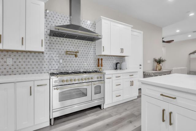 7680 Old Auburn Rd, Citrus Heights, CA 95610