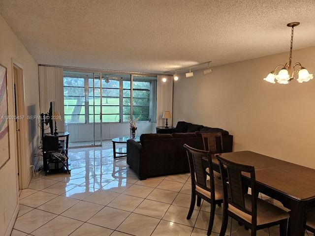 8380 Sands Point Boulevard J110, Tamarac, FL 33321