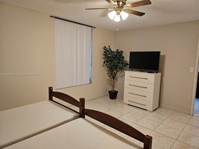 8380 Sands Point Boulevard J110, Tamarac, FL 33321