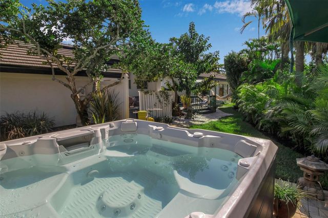 17 BAYHEAD LANE, Osprey, FL 34229