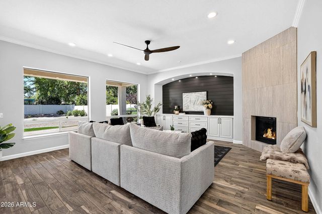 1933 E GEMINI Place, Chandler, AZ 85249